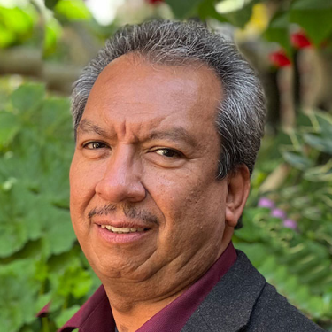 headshot of Josue Revolorio